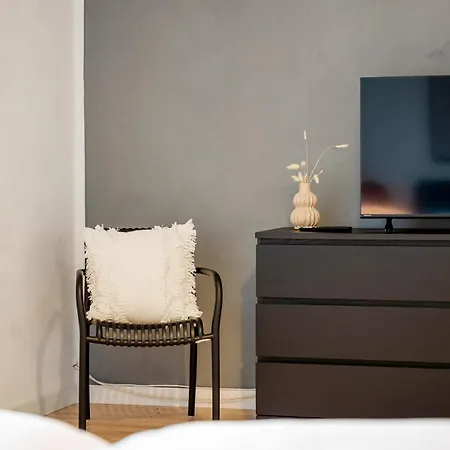 Lahnblick 3 Schlafzimmer, Parkplatz, Wlan Appartement